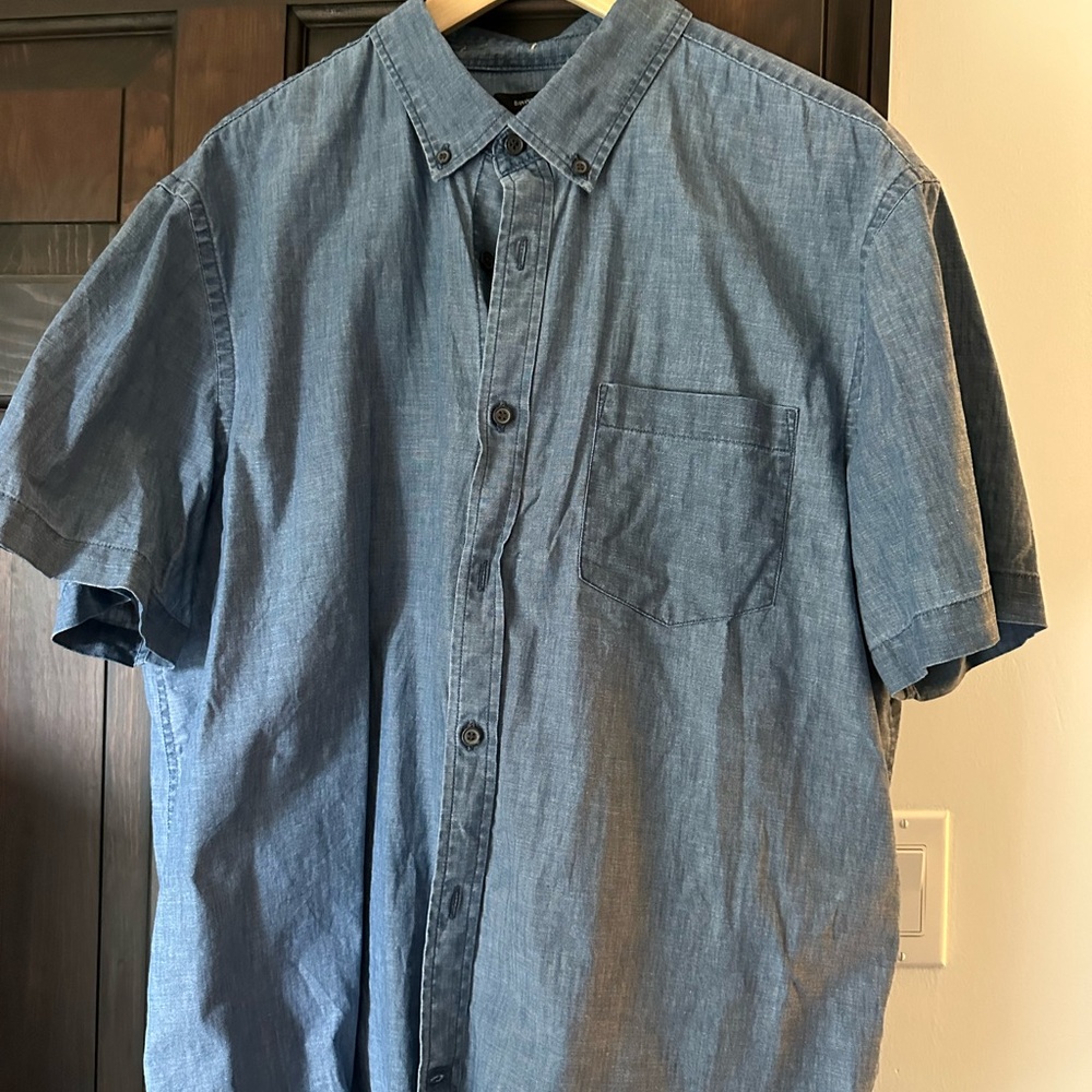 Banana Republic Blue Casual Button Down Shirt